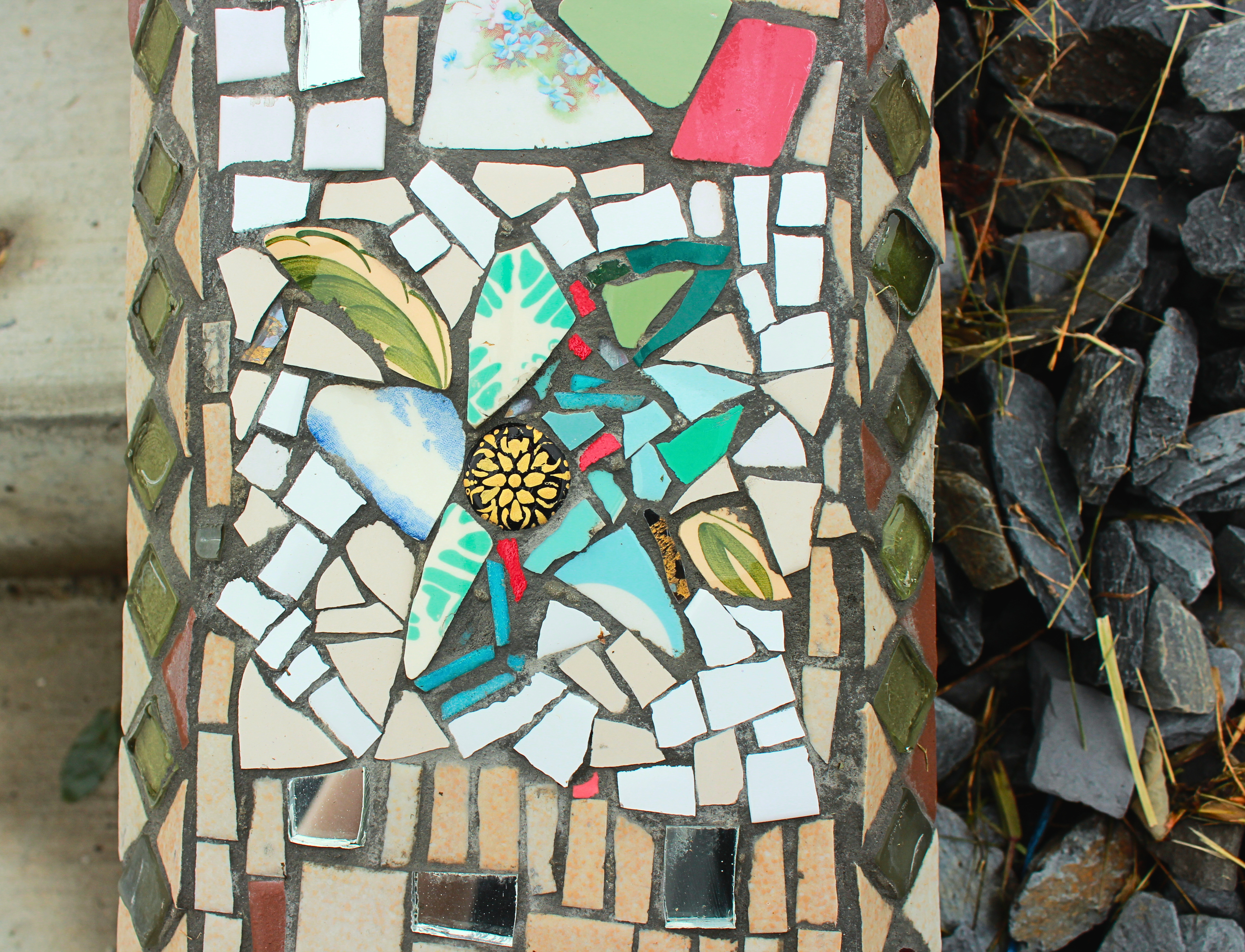 Image of a mosaic flower at Ward 5