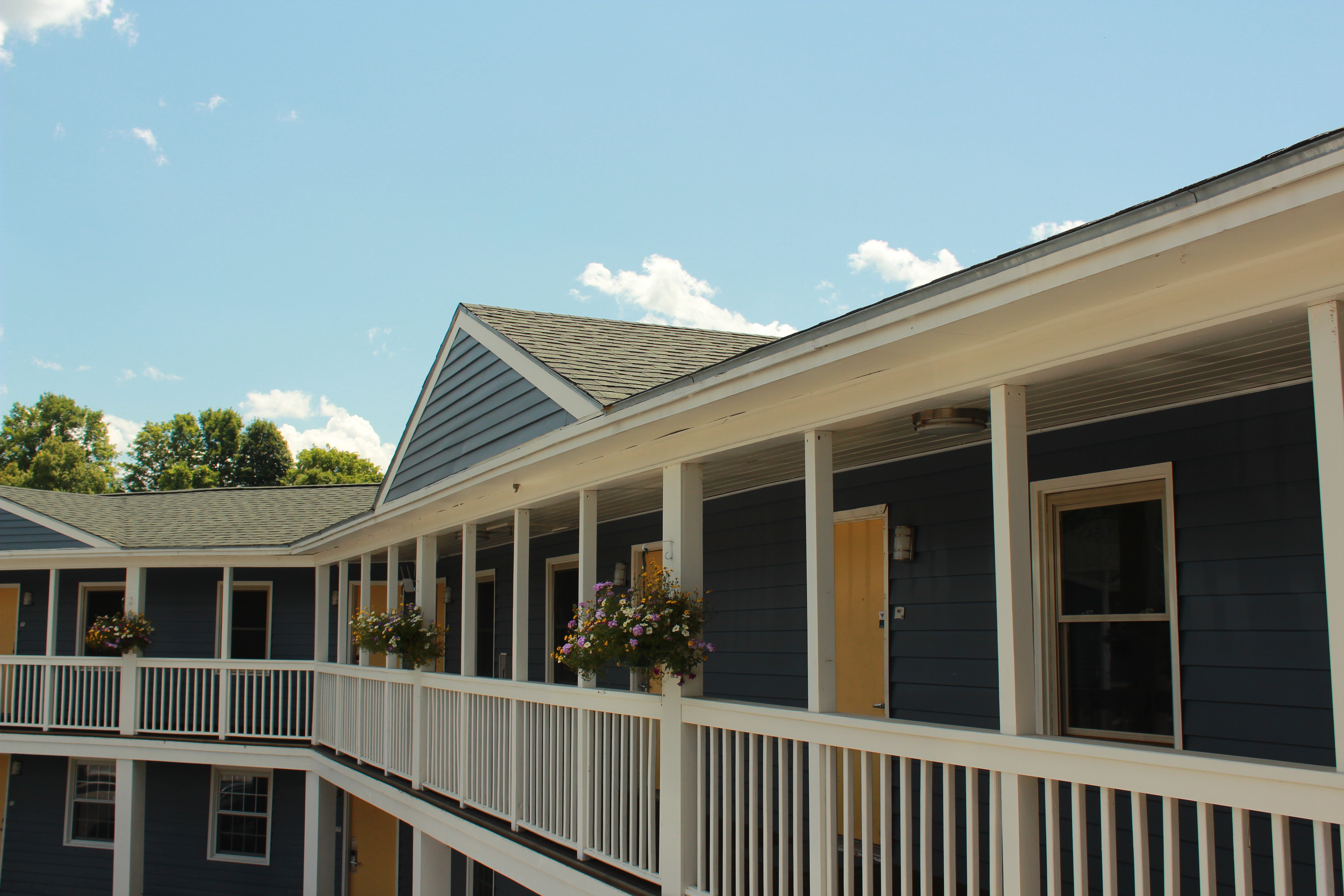 Image of a completed Speranza Inn